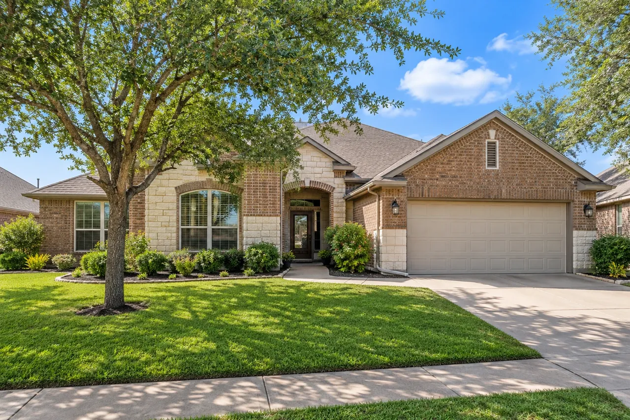 2000s brick home in Behrens Ranch, Round Rock