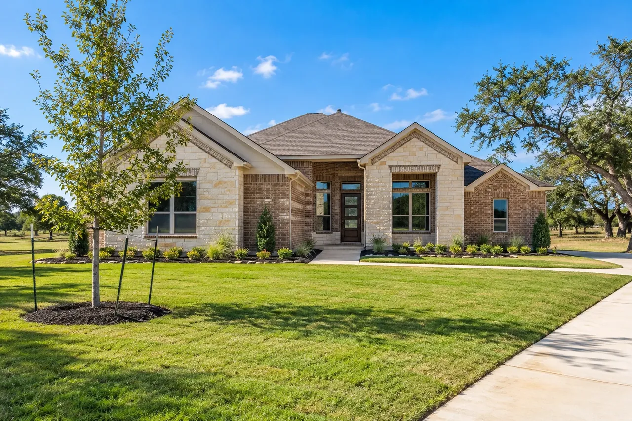 New home on Blackland Prairie land in Hutto