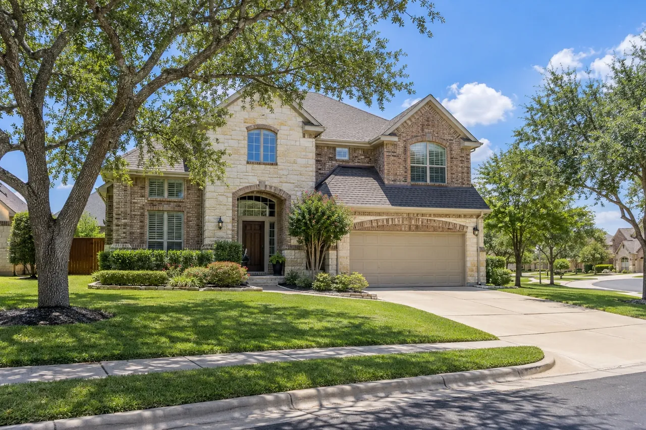 Early-2000s home in Teravista on the Round Rock–Georgetown line
