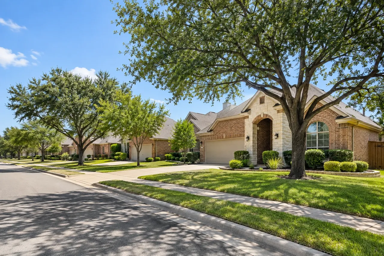 Brick slab homes on flat prairie land east of I-35 in Round Rock